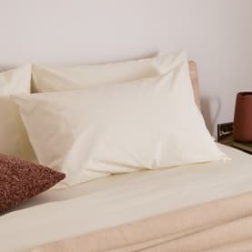 180 Thread Count Evelyn Buttermilk Standard Pillowcase Set