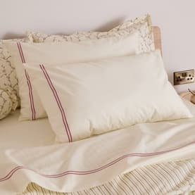 180 Thread Count Evelyn Buttermilk Pink Rolenio Pillowcase Set