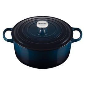 Signature Cast Iron Round Casserole 28cm