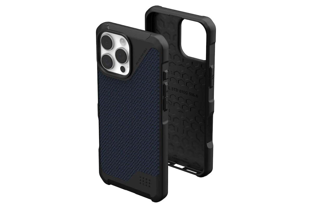 UAG Metropolis LT MagSafe