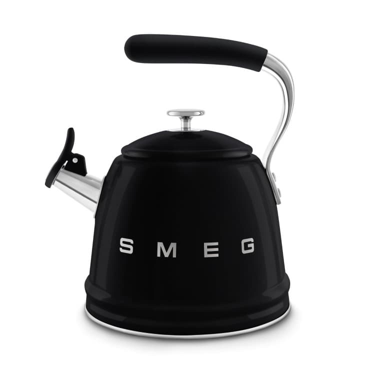 SMEG 50s Style Stovetop Kettle 2.3L capacity in Black - WKF01BL