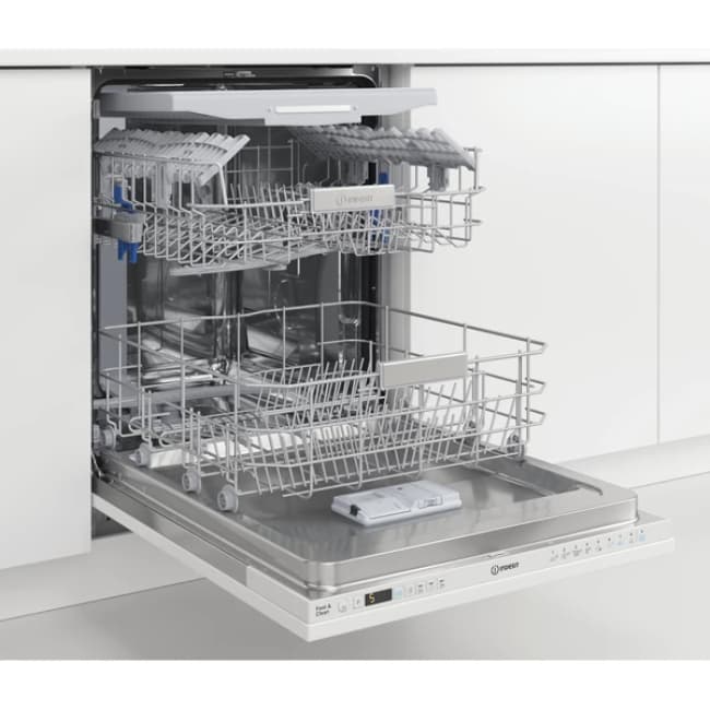 Indesit Built-in Dishwasher 14 Place Settings & 9 Programmes | DIO 3T131 FE UK