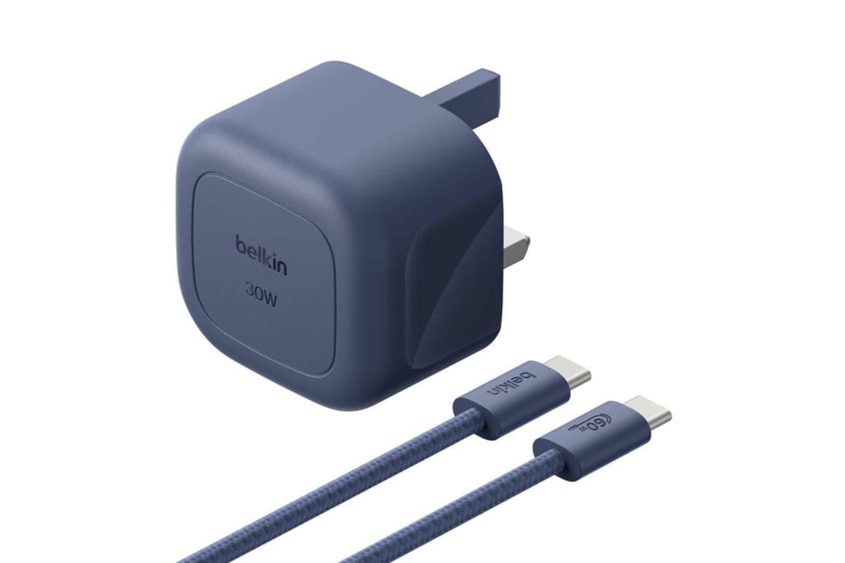 Belkin 30W Compact USB-C Charger with Braided USB-C Cable for MacBook Neo | Blue