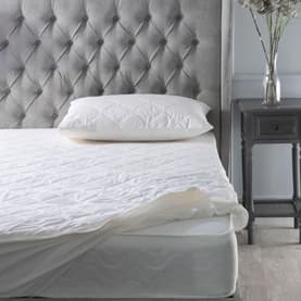 Hotel Suite Standard Pillow Protector