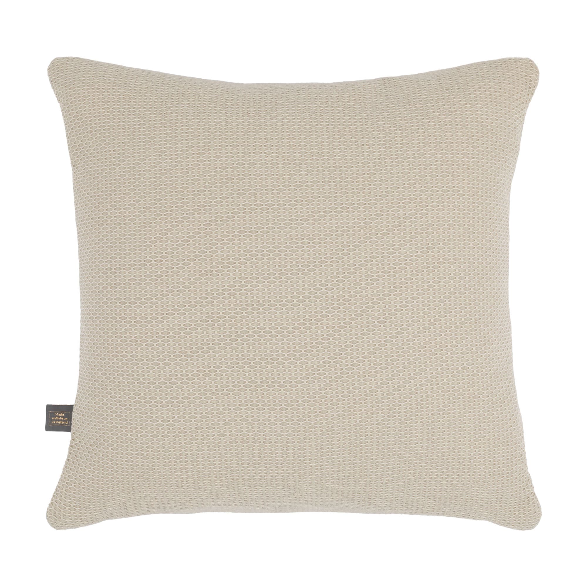 Easton Cushion Cream