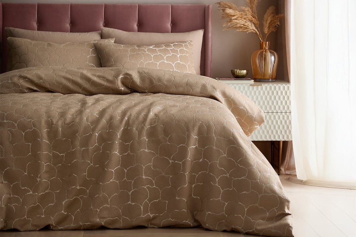 Soiree | Ginko Jacquard Duvet Cover Set | Natural | King