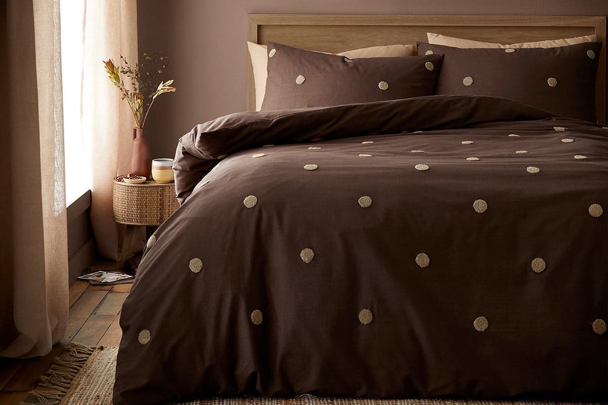 Appletree | Dot Garden Duvet Cover Set | Chocolate | King
