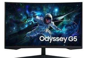 Samsung Odyssey G55C 32" QHD Gaming Monitor | LS32CG552EUXXU