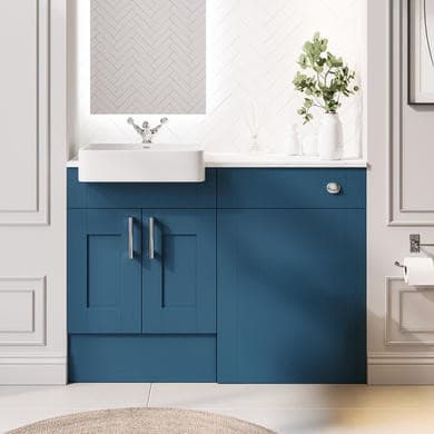 Vancouver Toilet and Sink Unit with Chrome Fittings