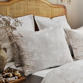 Beatrice Printed Pillowcase Pair