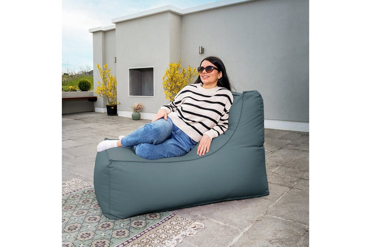 Elephant Ulko Lounge Chair