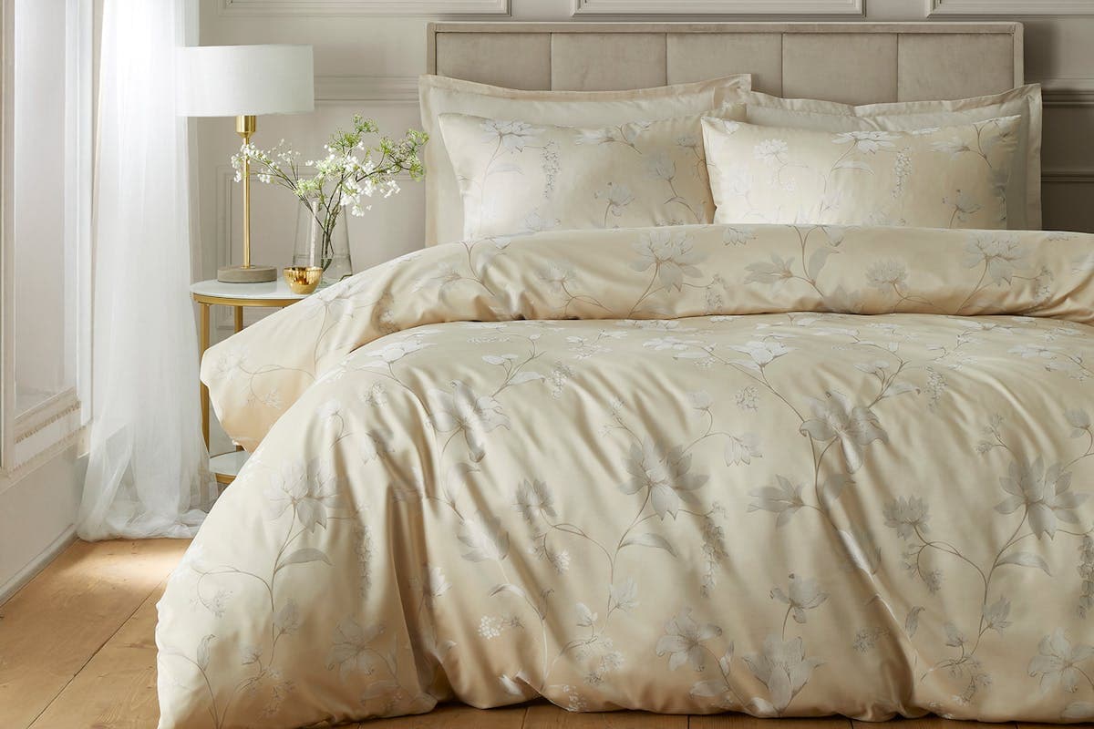 Soiree Lilly Jacquard Duvet Cover Set