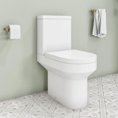 Grade A1 - Close Coupled Toilet with Soft Close Seat - Pendle