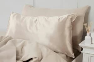 The Linen Consultancy | 19 Momme Silk Pillowcase | Linen