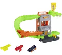 HOT WHEELS City Croc Pizza Attack Playset