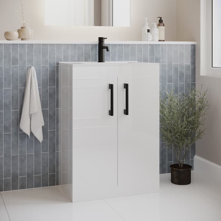 600mm White Freestanding Vanity Unit with Basin and Black Handles - Ashford