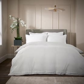 200 Thread Count Oxford Pleat Coordinated Bedding White