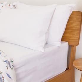 Fox & Friends Fitted Sheet White
