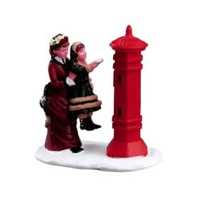 Letter to Santa Figurine 7cm