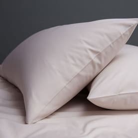 200 Thread Count 100% Cotton Pillowcase Pink